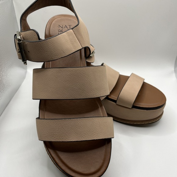 Naturalizer Nude/Beige  Billie Platform Strappy Sandal Size 9.5M - Picture 1 of 10